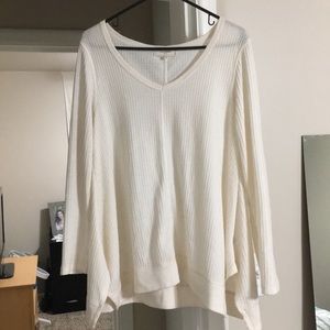 Light weight sweater